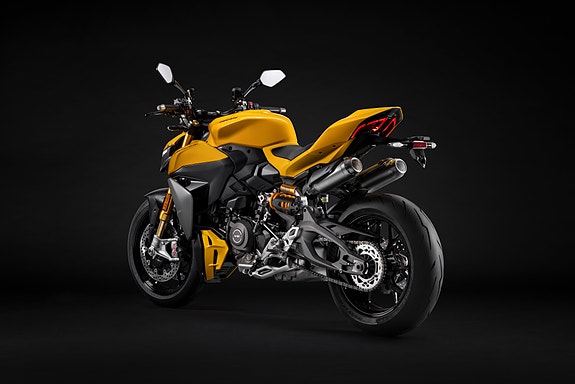Ducati Streetfighter V2 S 8 of 13