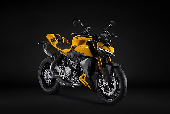 Ducati Streetfighter V2 S 12 of 13