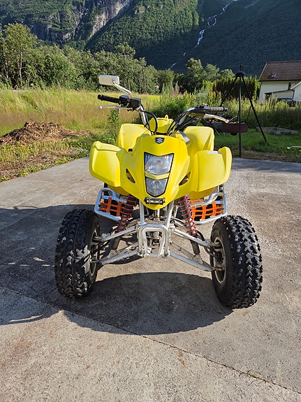 Suzuki LTZ400 5 of 6