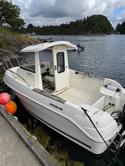 Quicksilver Pilothouse 500 7 of 15