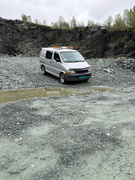 Toyota HiAce 3 of 5
