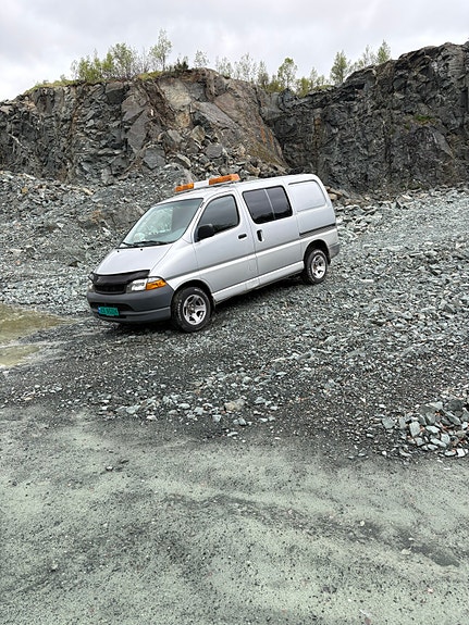 Toyota HiAce 4 of 5