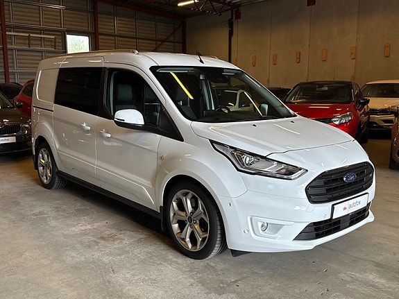 Ford Transit Connect 4 of 5