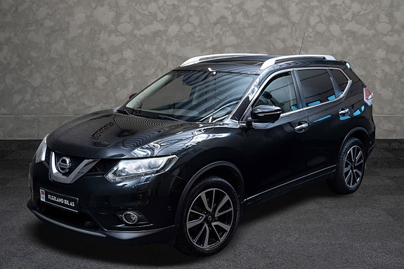 Nissan X-Trail 2 of 5