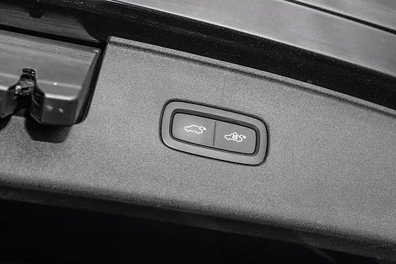 Volvo EX90 27 of 30