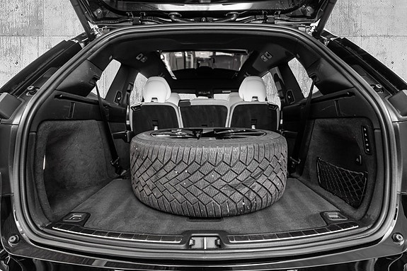 Volvo EX90 25 of 30