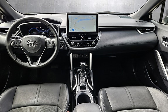 Toyota Corolla Cross 16 of 23