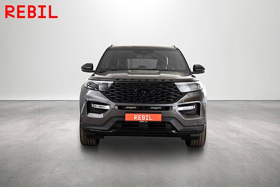 Ford Explorer 3 of 5