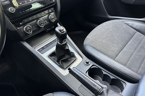 Skoda Octavia 16 of 19
