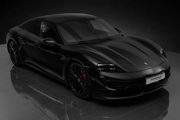 Porsche Taycan 2 of 30