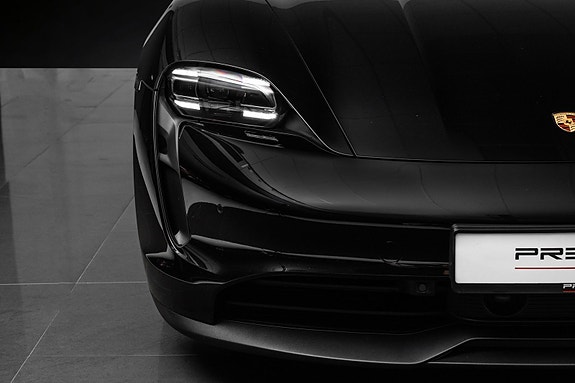 Porsche Taycan 5 of 30