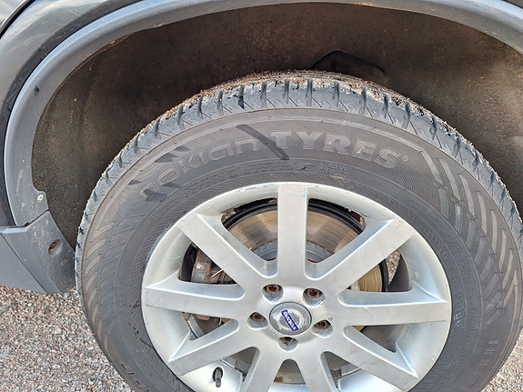 Volvo XC90 12 of 19