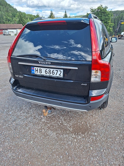 Volvo XC90 3 of 5