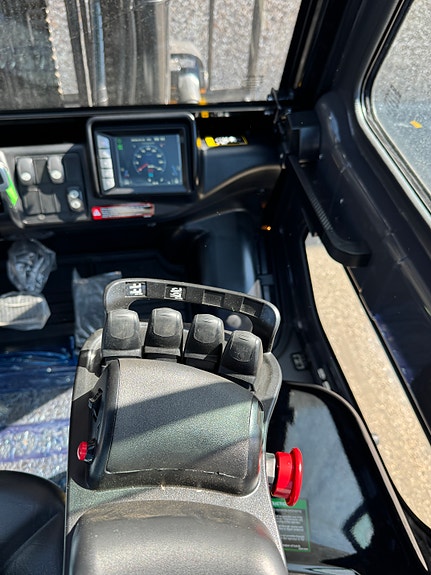 Hyundai 5T Diesel Truck 13 of 15