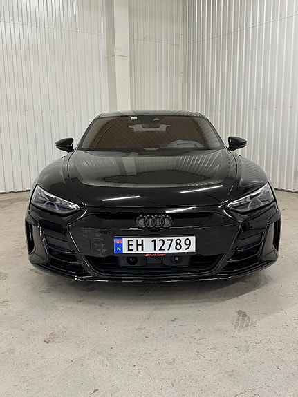 Audi e-tron GT 2 of 30