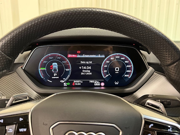 Audi e-tron GT 11 of 30
