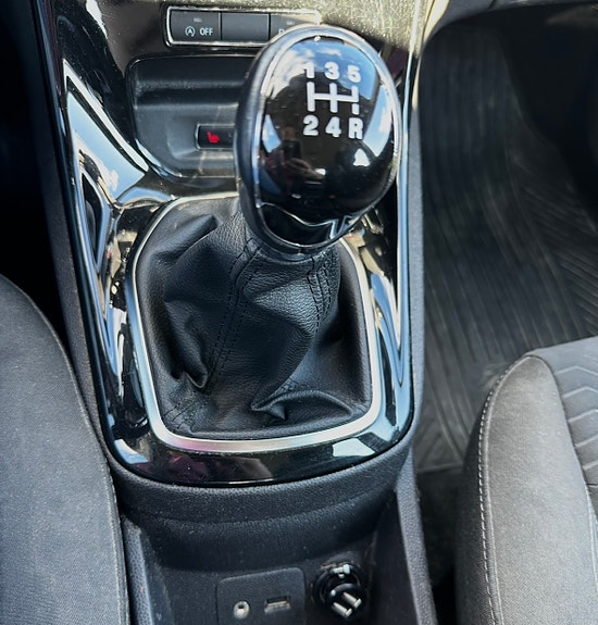 Ford Fiesta 11 of 15