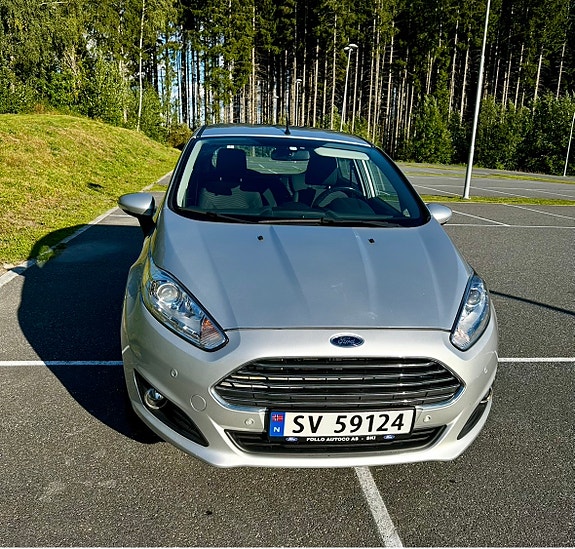 Ford Fiesta 2 of 15