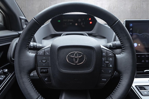 Toyota bZ4X 11 of 21