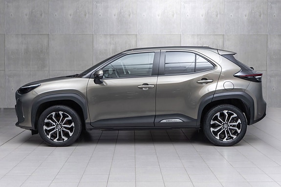 Toyota Yaris Cross 2 of 19