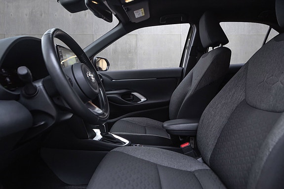 Toyota Yaris Cross 13 of 19
