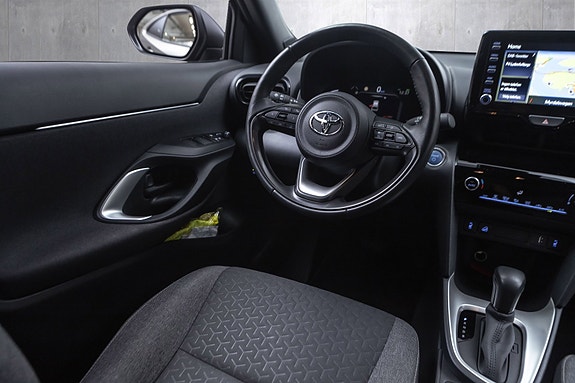 Toyota Yaris Cross 16 of 19