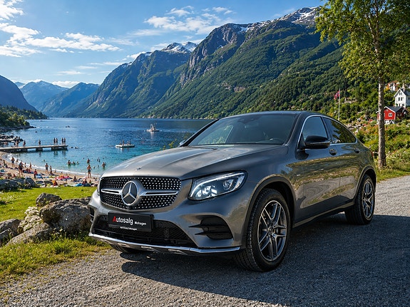 Mercedes-Benz GLC350 e 2 of 30