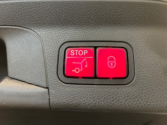 Mercedes-Benz GLC350 e 21 of 30