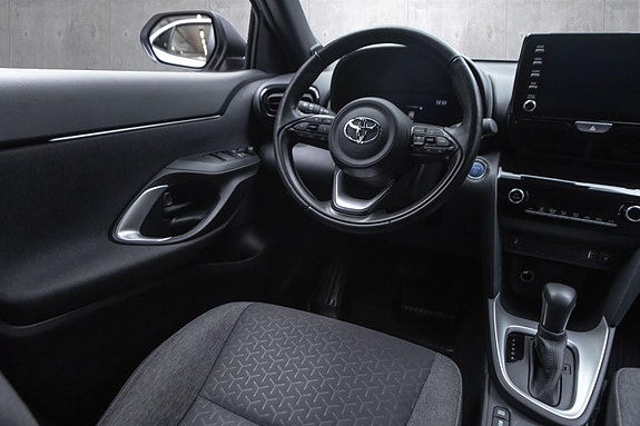 Toyota Yaris Cross 17 of 20