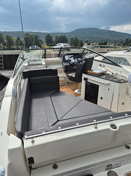 Uttern D77 250hk V8 8 of 12