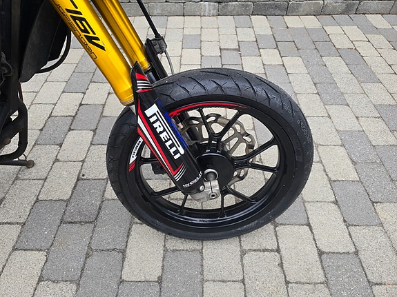 Rieju Marathon 125 Pro SM 5 of 13