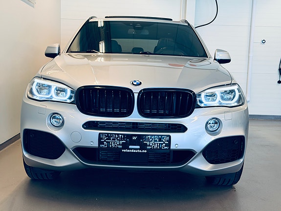 BMW X5 4 of 5