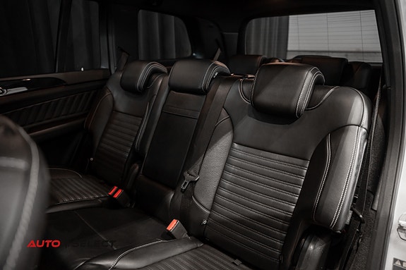 Mercedes-Benz GLS350 d 27 of 30