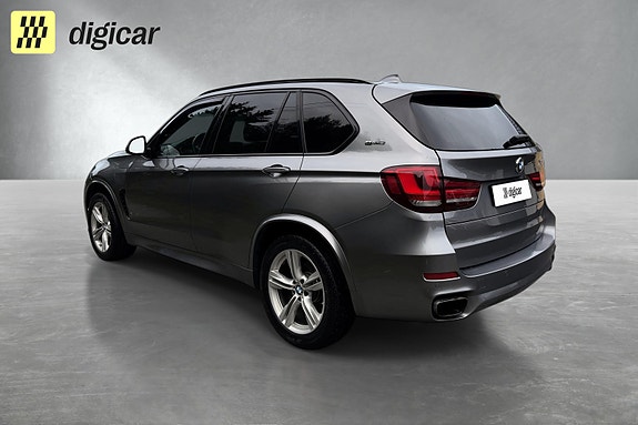 BMW X5 4 of 5