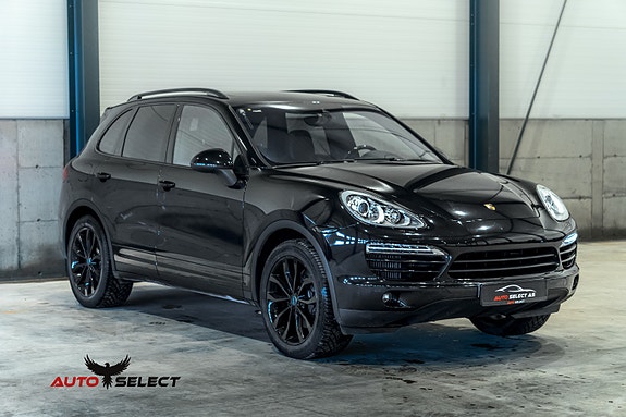 Porsche Cayenne 3 of 30