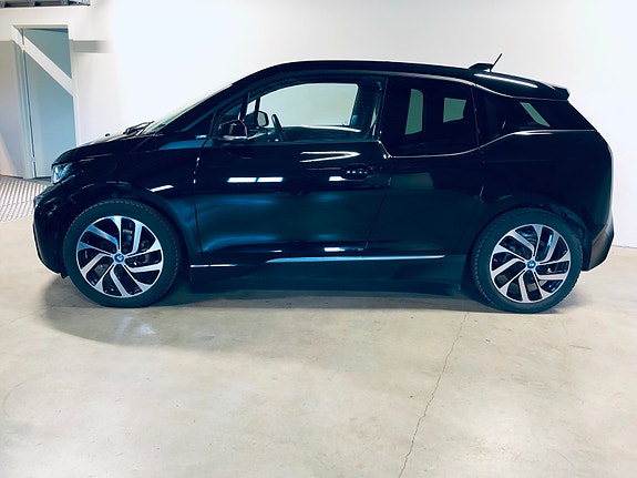 BMW i3 3 of 5
