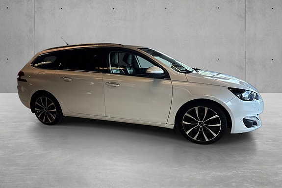 Peugeot 308 5 of 10