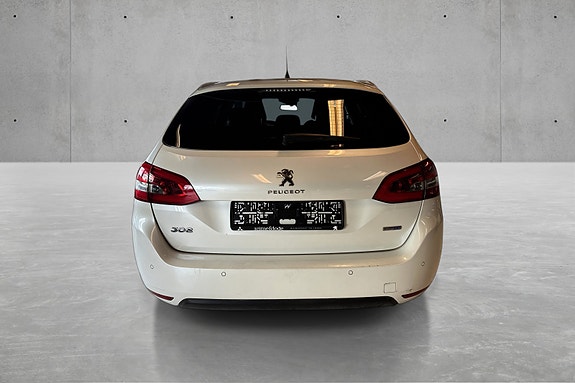 Peugeot 308 6 of 10