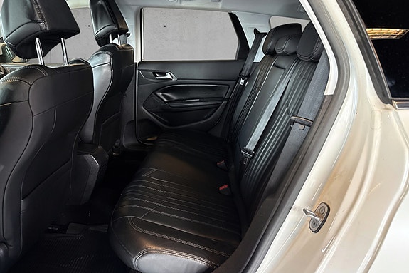 Peugeot 308 9 of 10