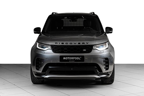 Land Rover Discovery 3 of 5