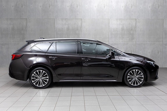 Toyota Corolla 7 of 21