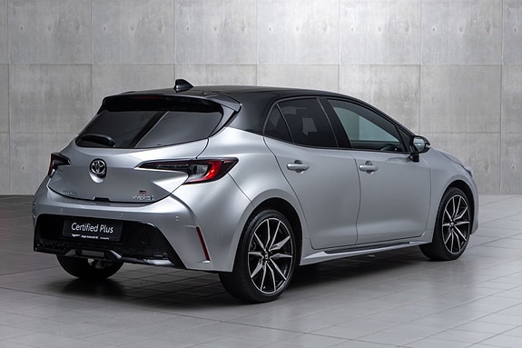 Toyota Corolla 6 of 18