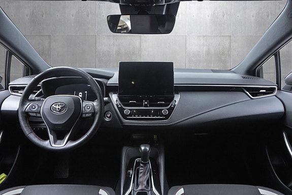 Toyota Corolla 15 of 18