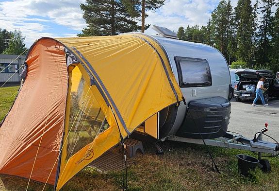 Tabbert T@B 320 W21 – Velholdt, lett campingvogn med fortelt og sykkelstativfeste. 8 of 21