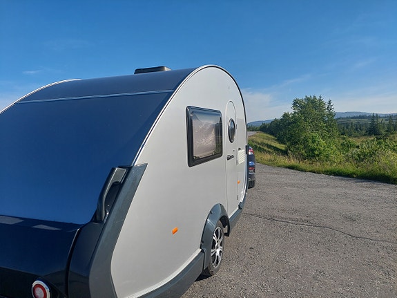Tabbert T@B 320 W21 – Velholdt, lett campingvogn med fortelt og sykkelstativfeste. 3 of 21