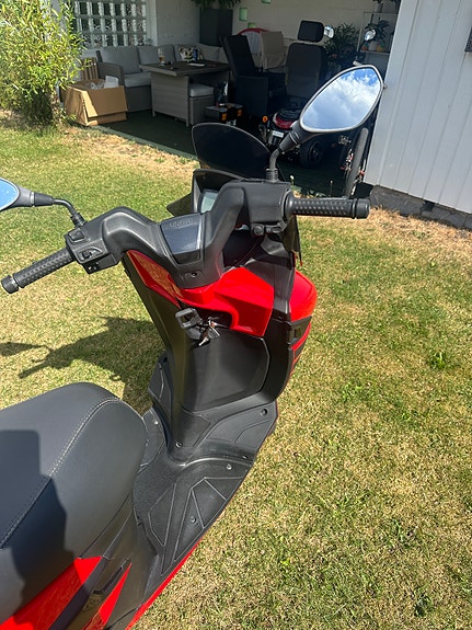 Aprilia SXR 50 4 of 10