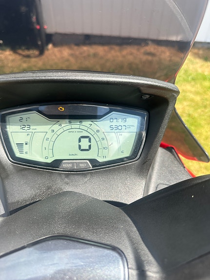 Aprilia SXR 50 6 of 10