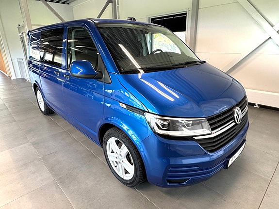 Volkswagen Transporter 9 of 15