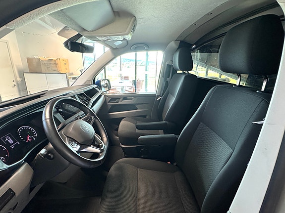 Volkswagen Transporter 12 of 15