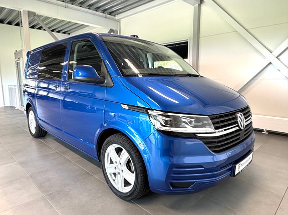 Volkswagen Transporter 10 of 15